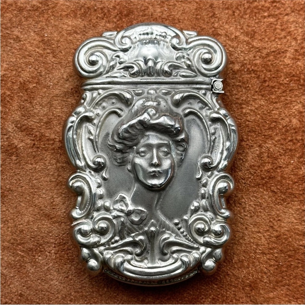 Antique Victorian Art Nouveau Ornate Sterling? Silver Vesta MatchCase